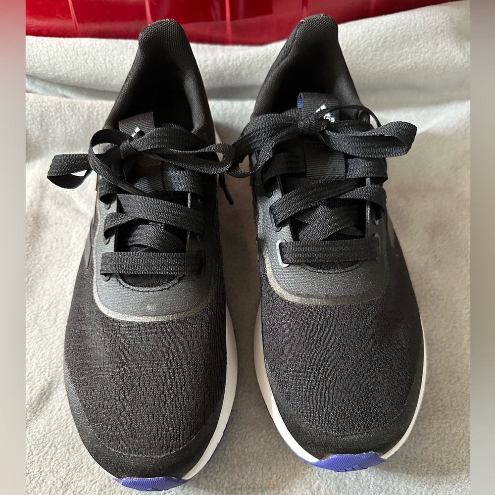 💥Closeout Sale💥 Adidas lightmotion shoes